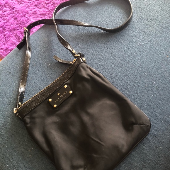 ✨♠️ Kate Spade Sidebag ♠️ ✨ - Picture 1 of 3